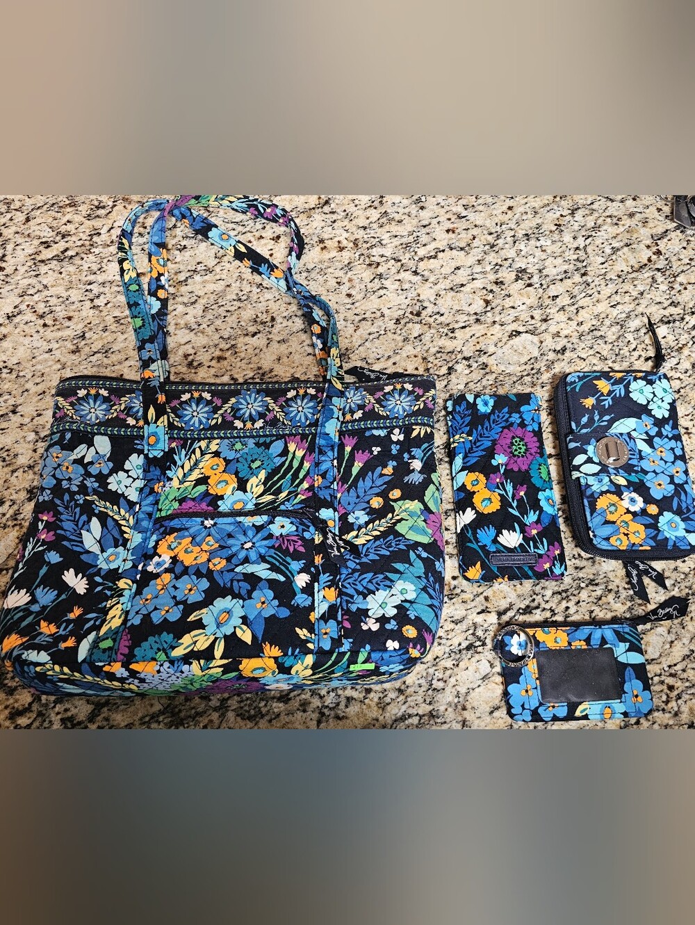 Vera Bradley 4-Piece Matching Travel Set - Retired Midnight Blues (Excellent Con